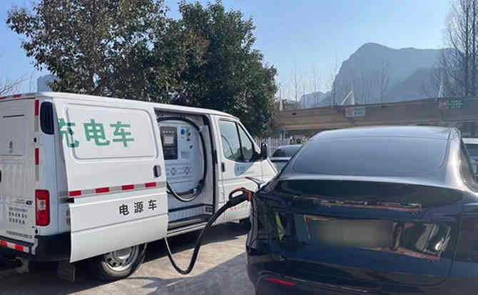 辽中区汽车搭电
